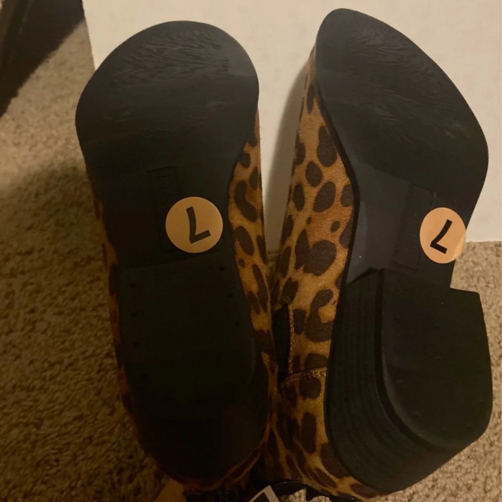 Leopard Print Booties - Picture 3 of 5